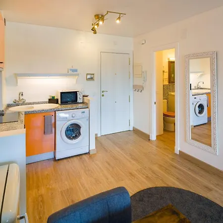 Apartment Center With Terrace-beach Location-parking/ac