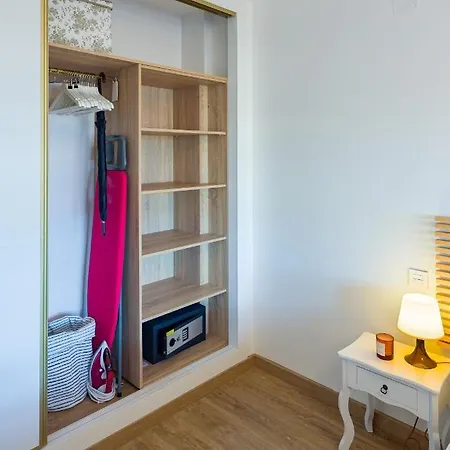 Apartment Center With Terrace-beach Location-parking/ac