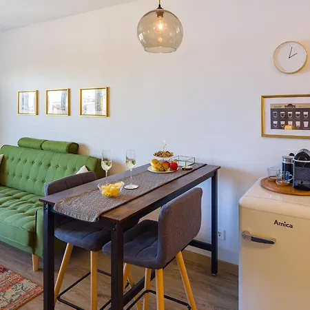 Center With Terrace-beach Location-parking/ac *